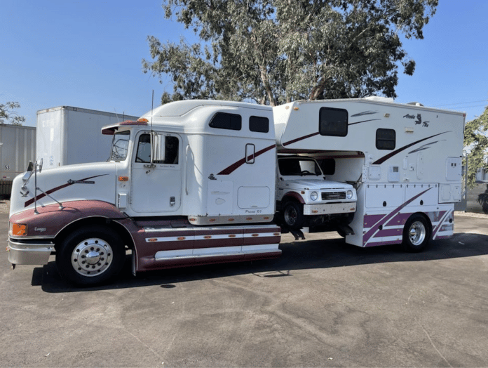 Tow vehicle RV