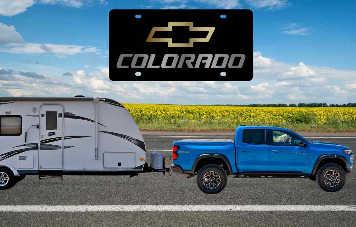 Chevy Colorado towing a Travel Trailer